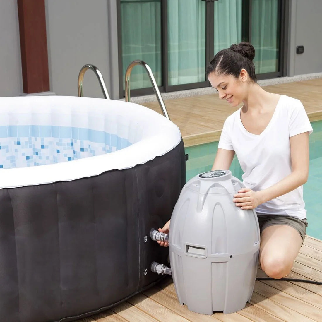 13804-BW Saluspa 4 Person Inflatable Hot Tub Spa with Pump #P08411