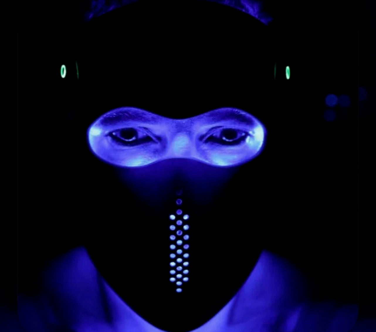 ELEV8 Aura