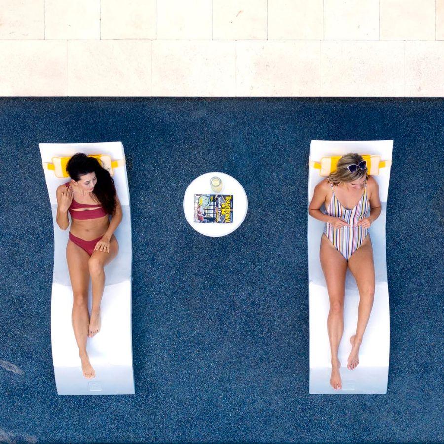Ledge Lounger Signature Chaise Lounger (Shallow Water: 0-9”) White - elitewellnesshq pool and Spa Accessories FUR-LLSGCGG